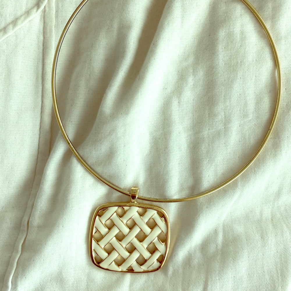 Lilly Pulitzer gold necklace